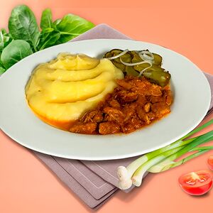 Поджарка из свинины с картофельным пюре