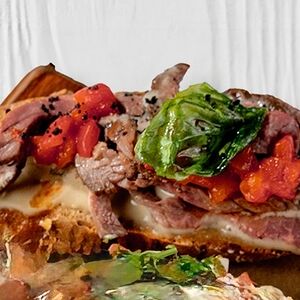 Брускетта с ростбифом