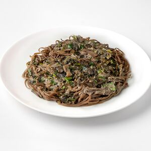 Гречневая соба с грибным соусом