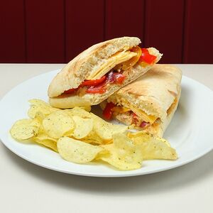 Панини с курицей чили