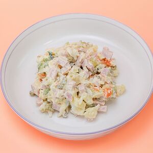 Оливье с ветчиной