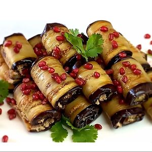 Рулетики баклажановые с орешками и творожным сыром