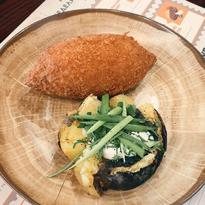 Котлета по-Волгоградски с печёным картофелем