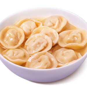 16 пельменей с бульоном