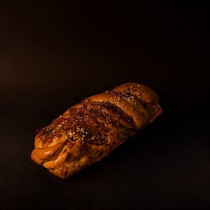 Хлебная Косичка с сыром сулугуни