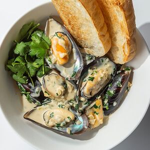 Соте из мидий в сливочном соусе