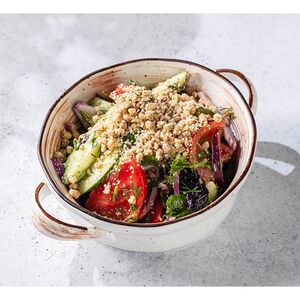 Овощной салат по-грузински с орехами