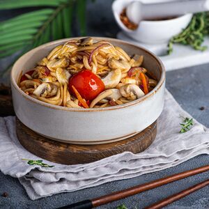 Лапша с овощами