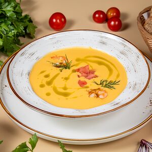 Суп-крем тыквенный с креветками