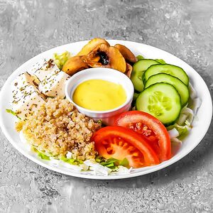 Боул с шампиньонами Гриль, овощами и адыгейским сыром