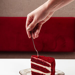 Торт Красный Бархат Кусочек