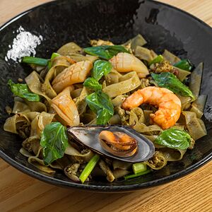 Пад Се У с морепродуктами