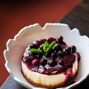 Чизкейк с черной смородиной 