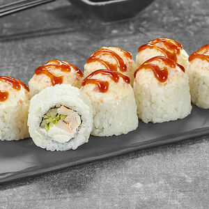 Ролл Нежный с курицей под беконом