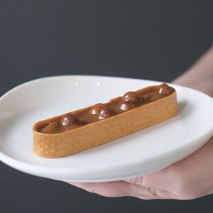 Тарт с орехами и карамелью