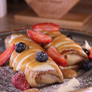 Блинчики с творогом и карамелью