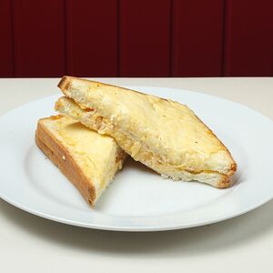 Тост с индейкой и сыром