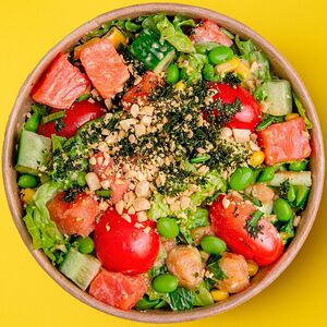 Боул овощи-лосось