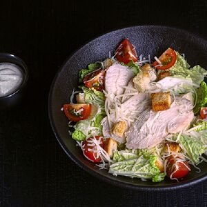 Цезарь с курицей