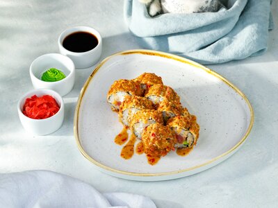 Ролл в сухарях с тунцом