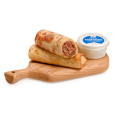 Блинчики с говядиной и сметаной