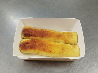 Блинчики с курицей, грибами и сметаной