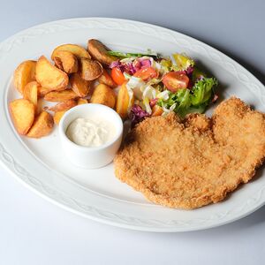 Шницель с картофелем