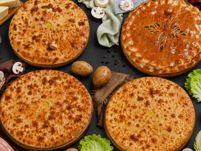 Маленький сет из грибных пирогов