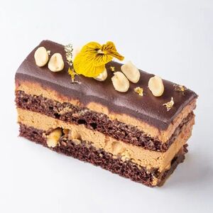 Пирожное Сникерс