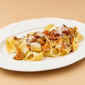 Папарделле с лисичками и петрушкой