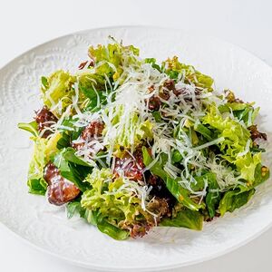 Салат с куриной печенью
