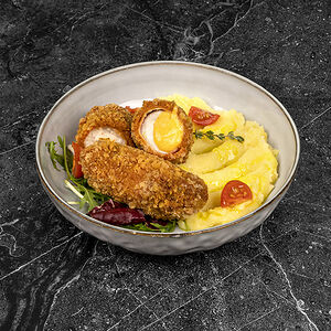 Куриная грудка в беконе с сыром чеддер и картофельным пюре