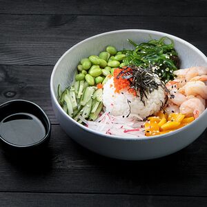 Поке с креветкой и манго