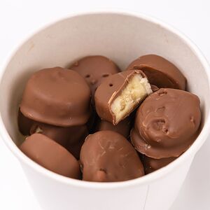 Свежемороженый банан в шоколаде