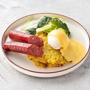 Драники с говяжьими колбасками