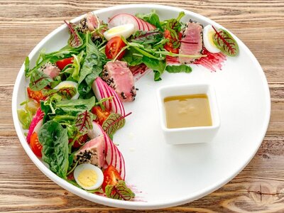 Салат с тунцом 