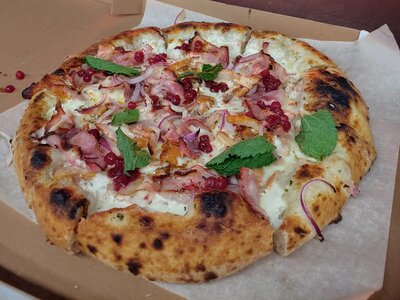 Пицца Брусничное лето