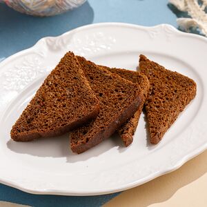 Черный хлеб со злаками