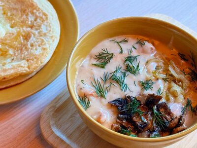 Мачанка с пышными блинами