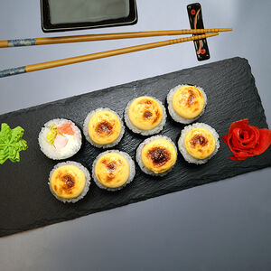 Запеченный ролл Тобо