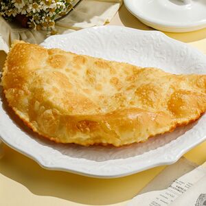 Чебурек с сыром