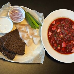 Борщ с цыплёнком и дополнениями