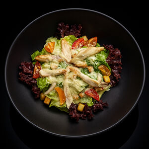 ЯЦезарь Салат с курицей