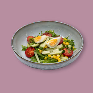 Овощной салатик с кукурузой