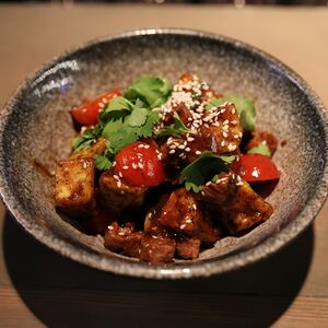 Говядина с баклажанами в азиатском стиле