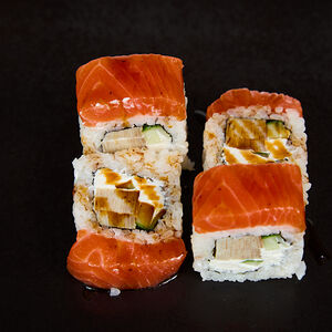 Сяке с омлетом