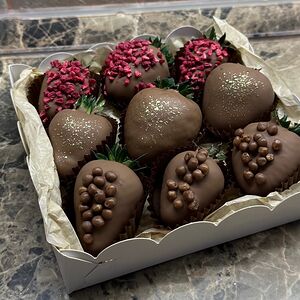 Клубника в шоколаде Berry