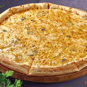 Пицца Четыре сыра большая