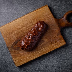 Эклер сникерс