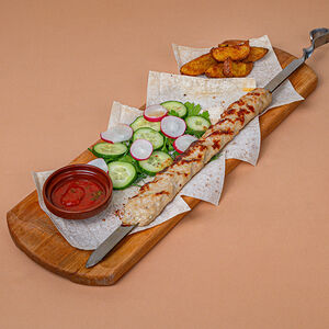 Кебаб из цыпленка с сулугуни